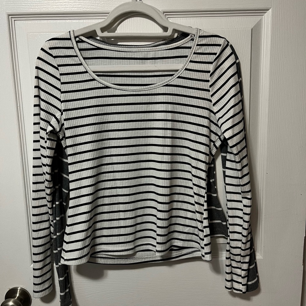 SHEIN Black and White Fitted Long Sleeve Tee